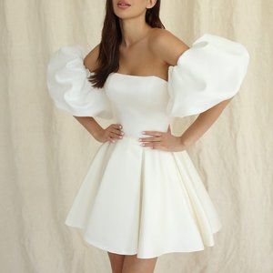 Short White Dress with Detachable Sleeves